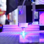 Quels sont les avantages d'utiliser une machine laser de marquage ?