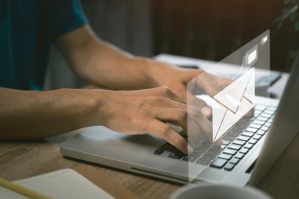 Email transactionnel vs email marketing : quelle stratégie choisir pour votre entreprise ?