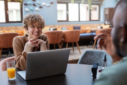 Coworking : comment trouver l’espace idéal pour travailler en toute liberté ?